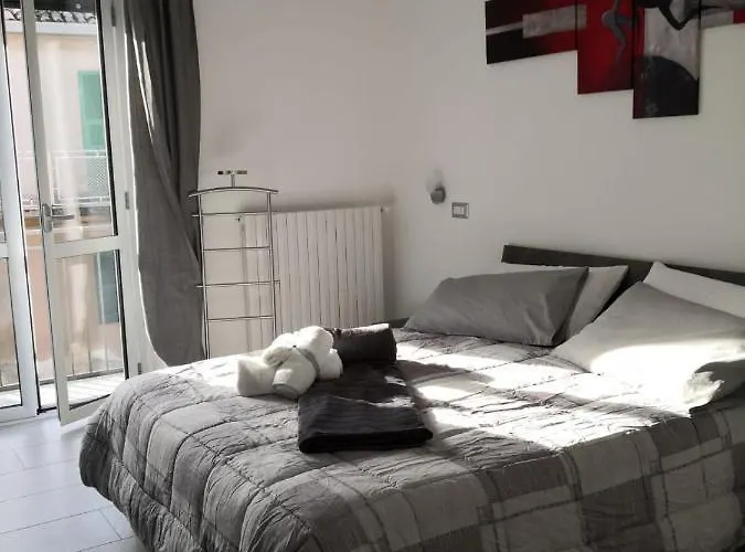 I Sikuli 住宿加早餐酒店 维博瓦伦蒂亚